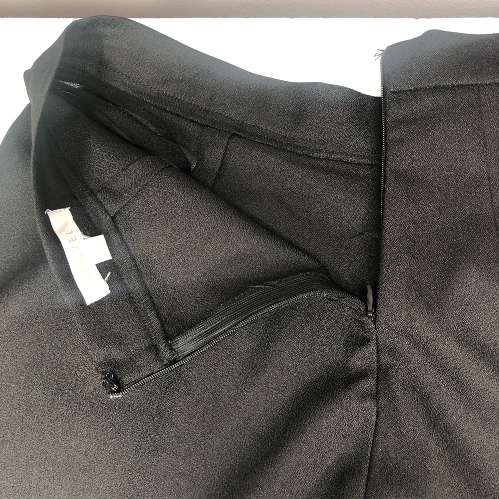 Luxxel Womens Black Dress Shorts Large - Picture 5 of 8